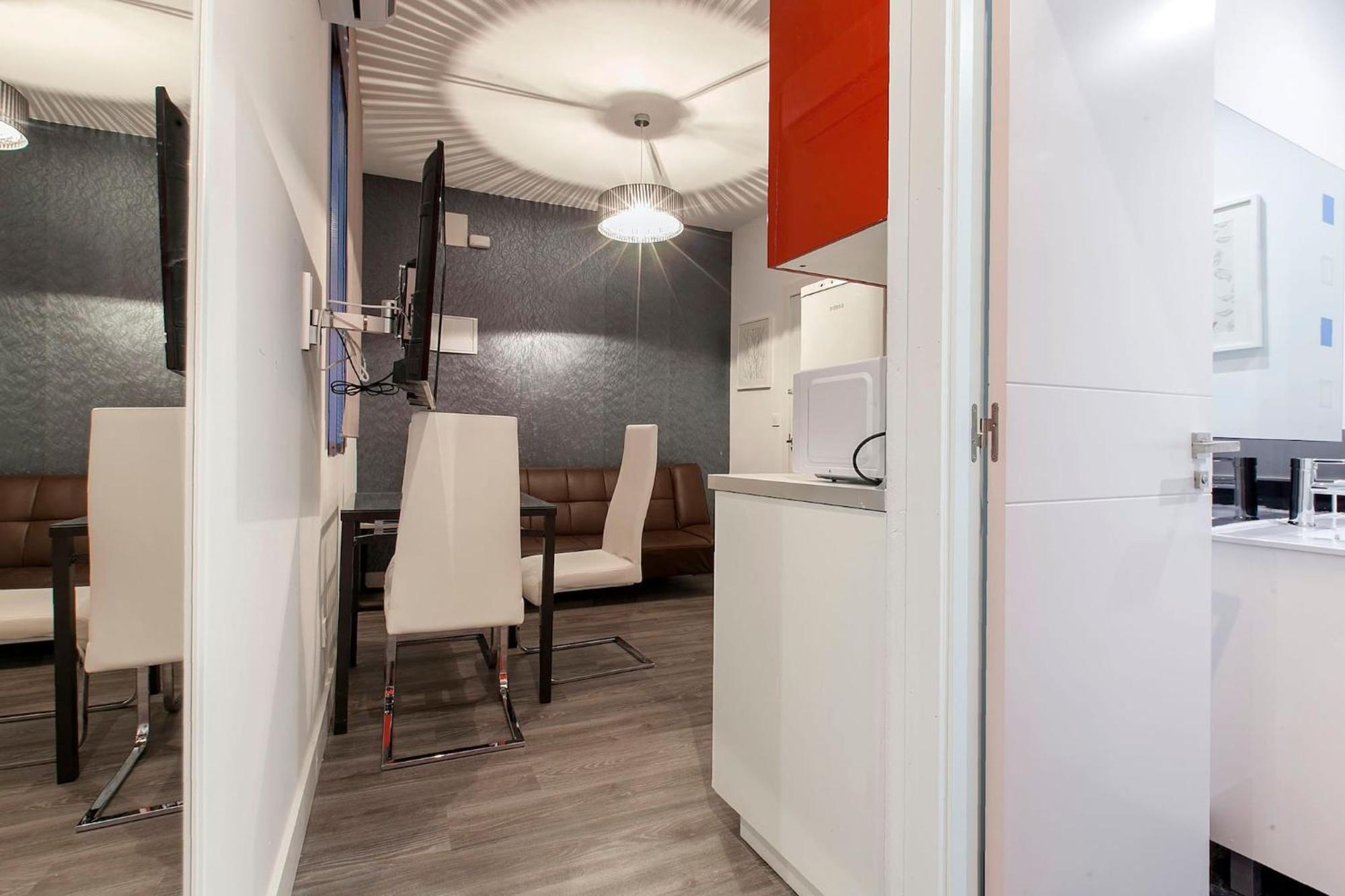 Apartamentos Day Madrid Callao Centro Gran Via Sol Malasana Εξωτερικό φωτογραφία